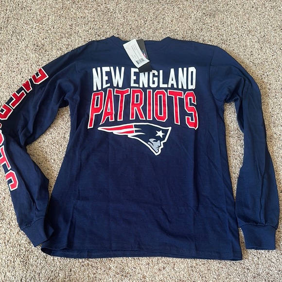New England Patriots Junk Food Clothing Blue and Red Long Sleeve Patriots Tee - Picture 1 of 10